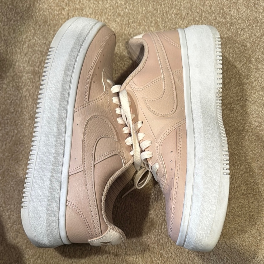 Women’s Nike court vision Alta sneaker size 10 in pink